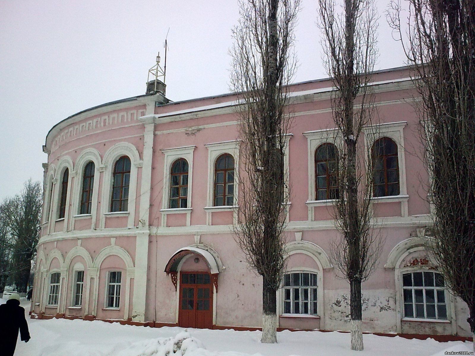 Здание данковского медучилища